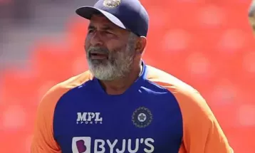 भारतीय पूर्व बलिङ प्रशिक्षक भरत अरुण केकेआरमा आबद्ध