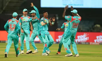 कोलकातालाई हराउदै लखनउ शिर्षमा