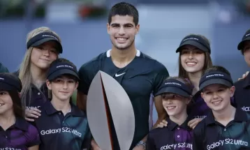 Alcaraz beats Zverev to win Madrid Open title in front of home crowd