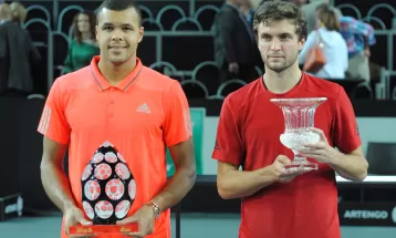 Veteran players Tsonga, Simon receive French Open wild cards