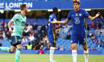 इंग्लिस प्रिमियर लिग : चेल्सी लेस्टरसंग रोकियो