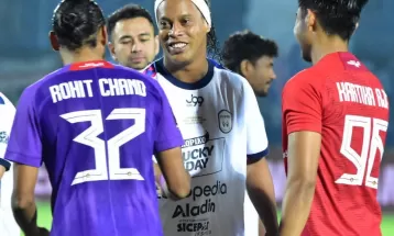 रोनाल्डिन्होसँग खेल्न पाउनु अद्भुत र भाग्यशाली : रोहित चन्द