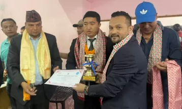 बक्सिङ संघद्धारा निर्णायक सम्मानित