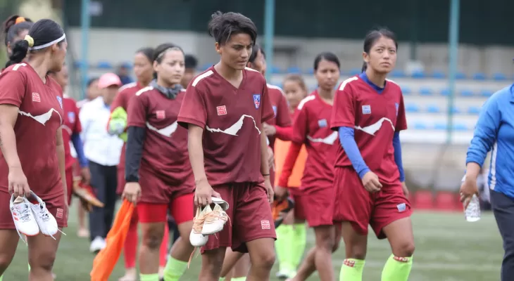 महिला साफ जित्ने आधारः खेलाडीको इख र घरेलु मैदान