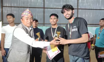 एलिस र सविन खुला डवल ब्याडमिन्टन प्रतियोगितामा प्रथम