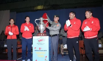 नवौं राष्ट्रिय खेलकुदको ट्रफी काठमाडौंको तीन स्थानमा प्रदर्शन