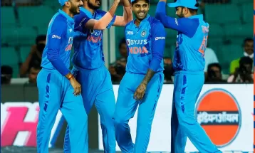 भारतले दक्षिण अफ्रिकालाई ८ विकेटले हरायो