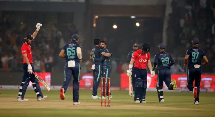 पाकिस्तानद्धारा इङल्यान्डमाथि ६ रनको जित