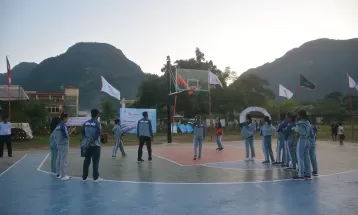 नवौँ राष्ट्रिय खेलकुद : महिला बास्केटबलमा सहभागिता जनाउने विभिन्न प्रदेशका खेलाडी दमौलीमा