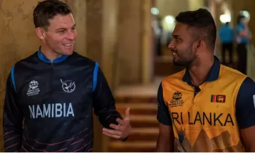 टी २० विश्वकप : श्रीलंकाले टस जितेर बलिङ गर्दै