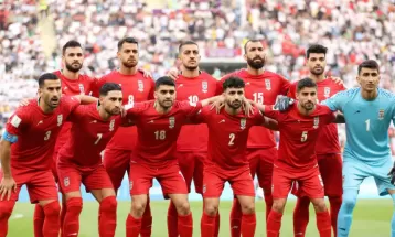 विश्वकपमा खेलअघि राष्ट्रिय गीत नगाएपछि इरानको सरकारी टिभीद्धारा खेलाडीहरूको लाइनअप फुटेज सेन्सर