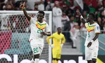 आयोजक कतार सेनेगलसँग ३–१ ले पराजित