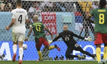 फिफा विश्वकप : क्यामरुन र सर्बियाले बराबरी खेले