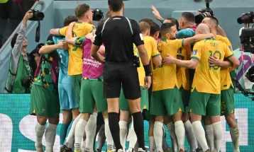 अष्ट्रेलिया १६ वर्षपछि फिफा विश्वकपको नकआउटमा