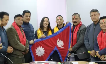 शारीरिक सुगठन टोली थाइल्यान्ड जाँदै