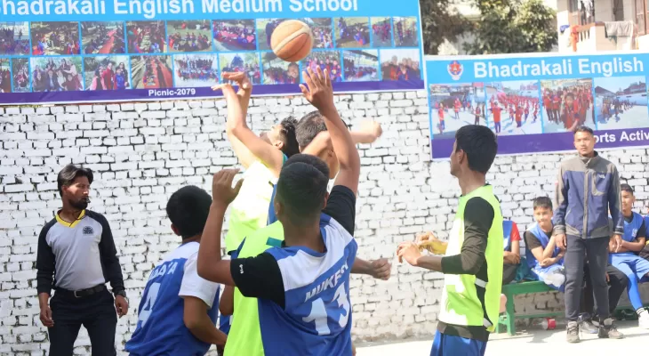 ग्रिनल्यान्ड र भ्याली पब्लिक सेमिफाइनलमा