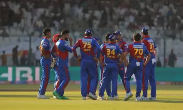 पिएसएल : कराँची किंग्स ६६ रनले विजयी