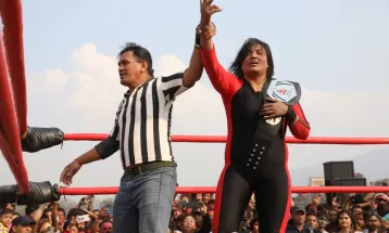 भगवतीले अमेरिकी रेस्लर सादिकालाई हराइन्