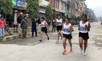 महिला हाफ खुल्ला म्याराथनको उपाधि न्यौपानेलाई