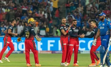 इन्डियन प्रिमियर लिगमा बैंग्लोरले मुम्बईलाई ८ विकेटले हरायो