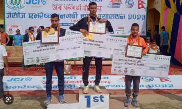 आर्मीका मुकेशबहादुर पालले जिते धनगढी हाफ म्याराथनको उपाधि