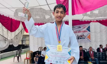 आयुश र विना सर्वोत्कृष्ट