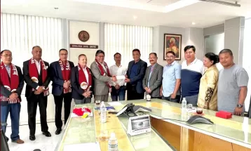 Sankata Club received one million from Himalayan Bank