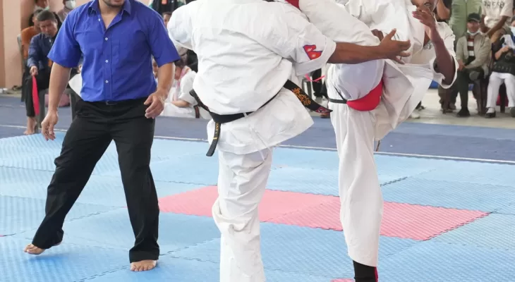 विवेक र निरज सेमिफाइनलमा