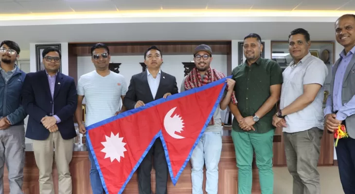 मोटर स्पोर्ट्स क्याटगोरीमा सहभागी हुन जय सिंगापुर जाने