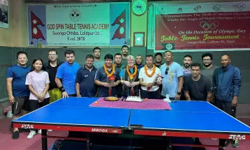 गुरु पूर्णिमाको अवसरमा जोशी र कपाली सम्मानित