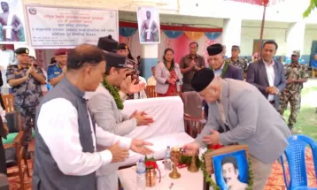 मुख्यमन्त्री पाण्डेद्वारा भानु कपको उद्घाटन