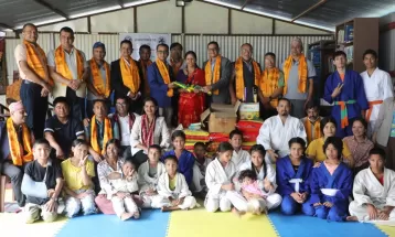 श्रृजनशीलका जुडो खेलाडी र आश्रितलाई सहयोग