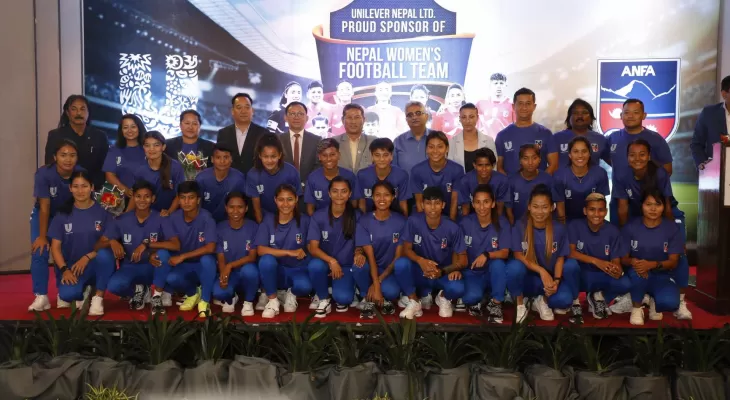 युनिलिभरले राष्ट्रिय महिला फुटबल टोलीलाई २५ लाख प्रायोजन गर्यो
