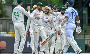 कोलम्बो टेस्ट : पहिलो इनिङ्समा श्रीलंका १ सय ६६ रनमा रोकियो