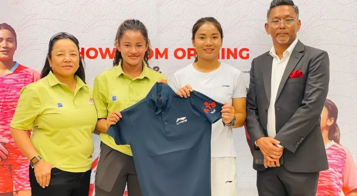 राष्ट्रिय फुटबल टोलीकी कप्तान एन्जिलाको नाममा खेलपोसाक