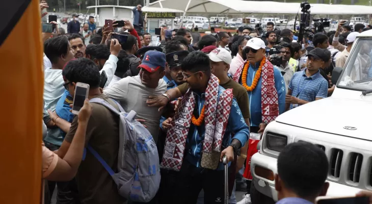 नेपाली क्रिकेट टोलीलाई विमानस्थलमा भव्य स्वागत
