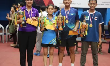 बुद्धि र सुस्मितालाई स्वर्ण