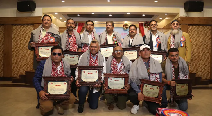 अन्तर्राष्ट्रिय क्रिकेट खेल्ने पहिलो व्याच सम्मानित