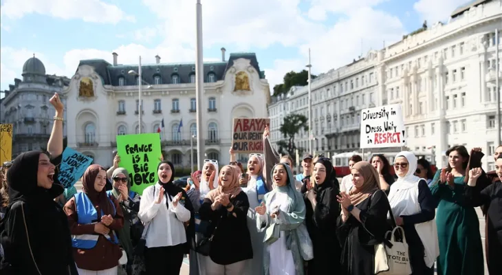 महिला खेलाडीको ‘पोशाक’ नतोक्न फ्रान्सलाई राष्ट्रसङ्घको आग्रह