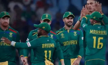 दक्षिण अफ्रिकाले ५ पटकको विश्व विजेता अस्ट्रेलियालाई १३४ रनले हरायो
