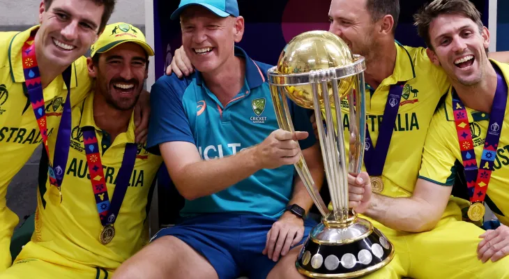 विश्वकप उपाधि उचालेपछि अष्ट्रेलियाको खुसी (फोटोफिचर)