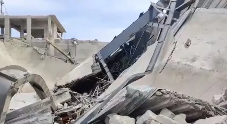 निर्माणाधीन रङ्गशाला भत्किँदा ३ जनाको मृत्यु, १० घाइते