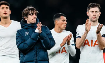 ईङलिश प्रिमियर लिग : टोटनह्याम एस्टन भिल्लासँग पराजित