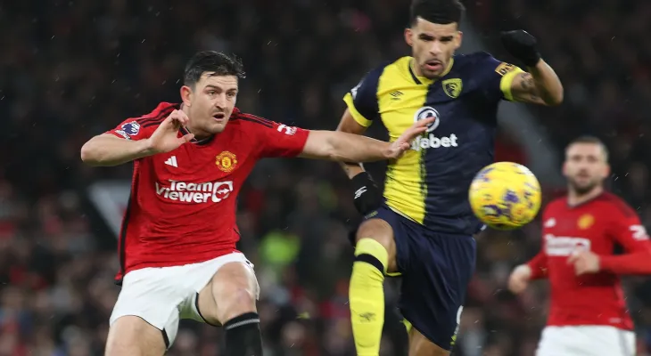 इङ्लिस प्रिमियर लिगमा म्यानचेस्टर युनाइटेड पराजित