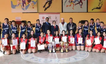 रेडियन्ट र रातो बंगलालाई उपाधि