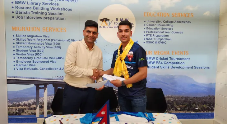 बिएमडब्लु क्रिकेटर अफ द इयरको अवार्ड सन्दीपलाई