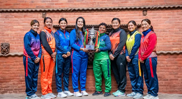 प्रधानमन्त्री कप महिला राष्ट्रिय टी–२० प्रतियोगिताको ट्रफी सार्वजनिक