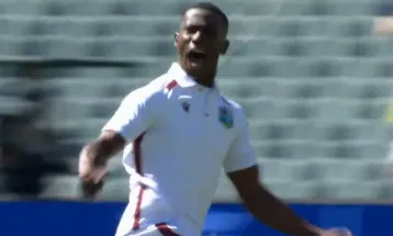 वेस्ट इन्डिजका शमार जोसेफले गरे ८५ वर्ष पुरानो कीर्तिमान बराबरी