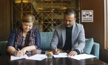 पल्सर स्पोर्टस अवार्ड याक एन्ड यतिमा हुने