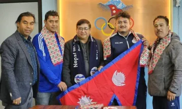 भारोत्तोलन टोली उज्वेकिस्तान जाने